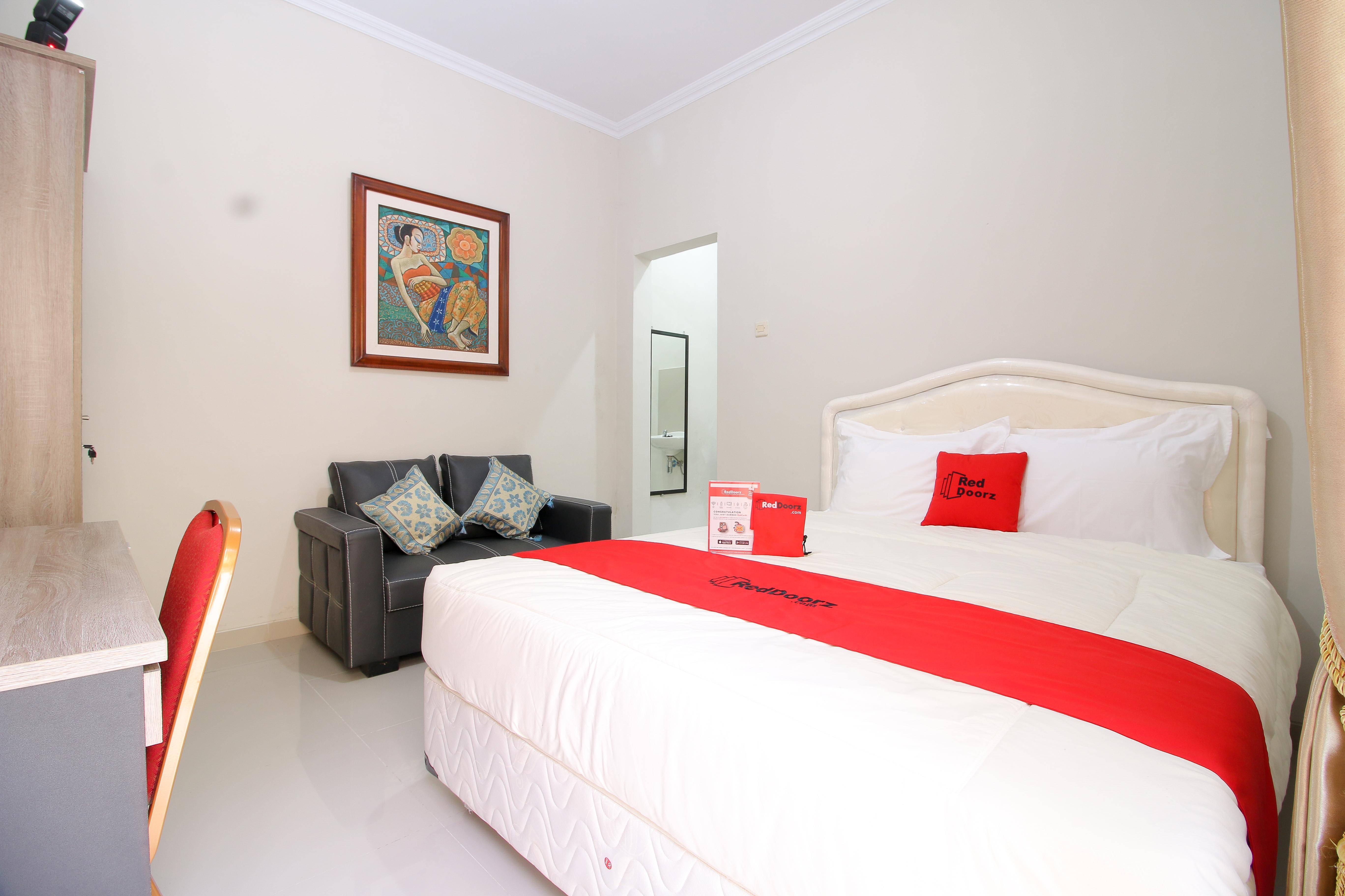Reddoorz Plus Near Stie Ykpn Maguwo Екстер'єр фото