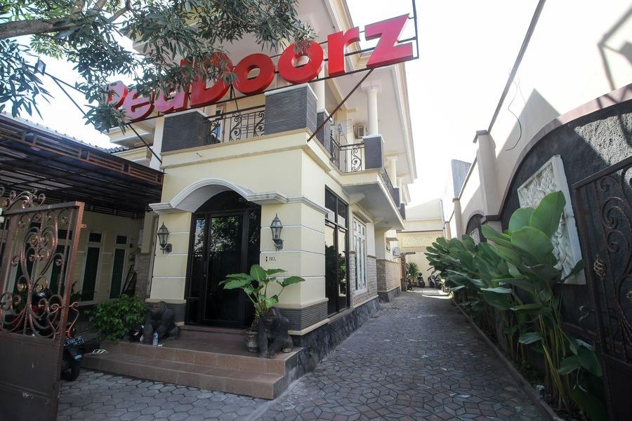 Reddoorz Plus Near Stie Ykpn Maguwo Екстер'єр фото