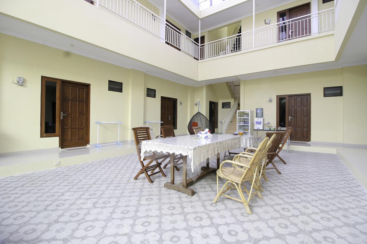 Reddoorz Plus Near Stie Ykpn Maguwo Екстер'єр фото