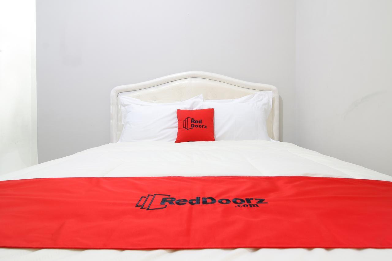 Reddoorz Plus Near Stie Ykpn Maguwo Екстер'єр фото