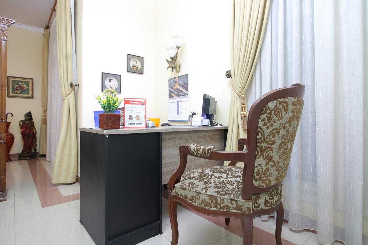 Reddoorz Plus Near Stie Ykpn Maguwo Екстер'єр фото