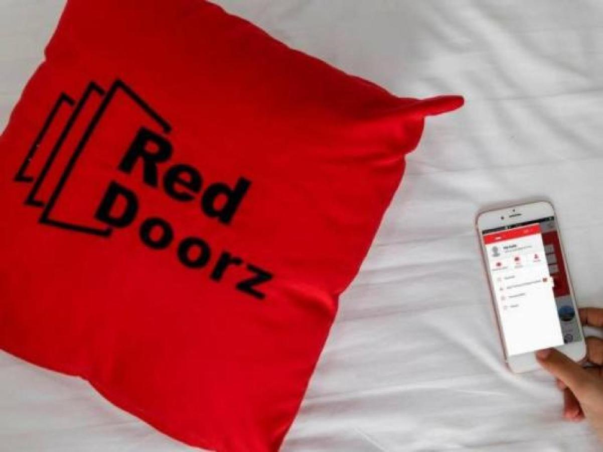 Reddoorz Plus Near Stie Ykpn Maguwo Екстер'єр фото
